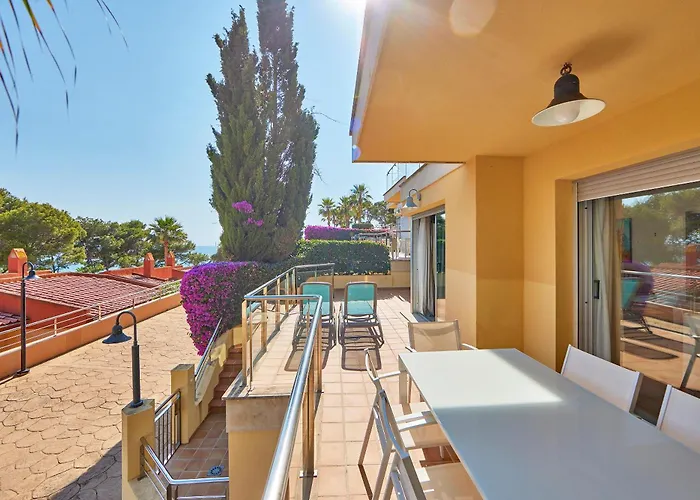 Universal Aquamarin Beach Houses